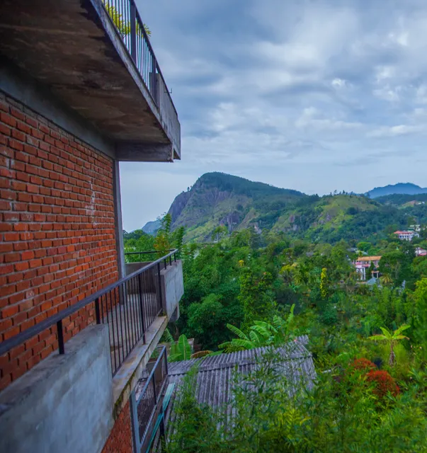 Ella rawana den hotel