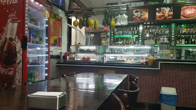 Zebrinha Lanchonete Amarelinho