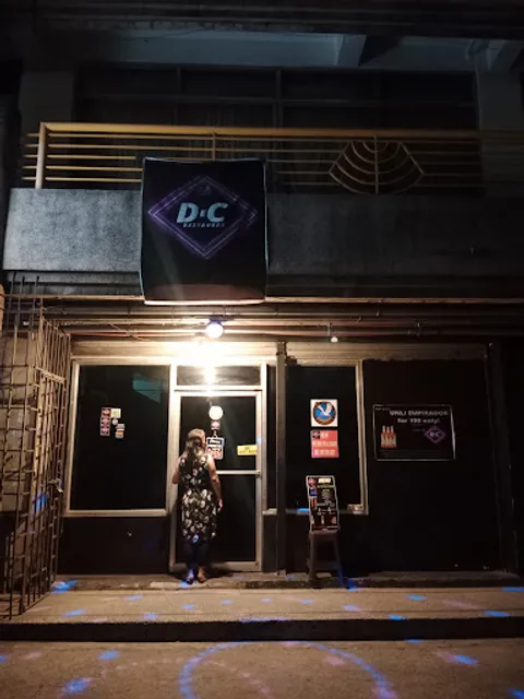 De C Restaubar & Billiards