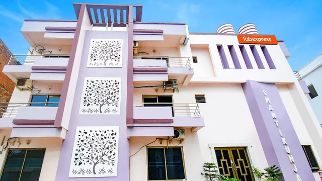 FabHotel Shantikunja