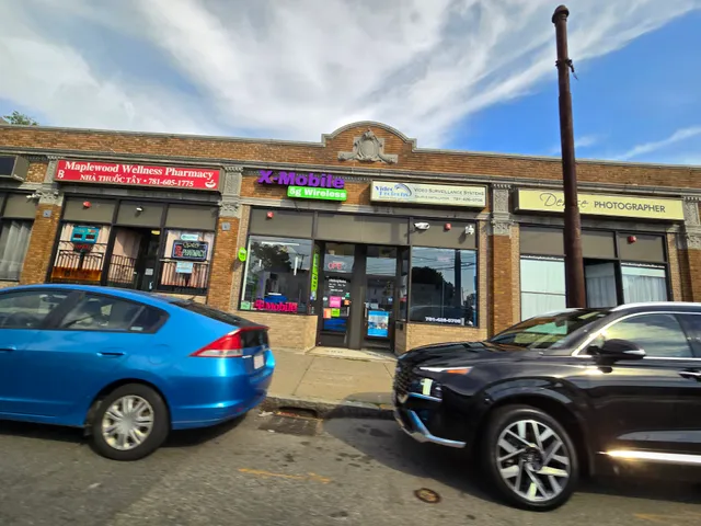 X-Mobile 5G Wireless Store