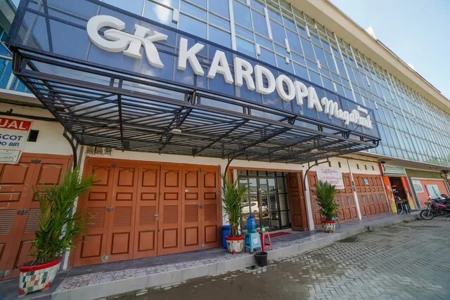 Capital O 90447 Kardopa Hotel Megapark