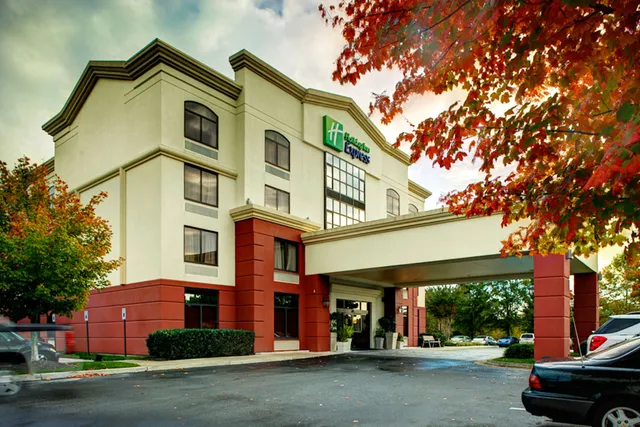 Holiday Inn Express Richmond Airport by IHG