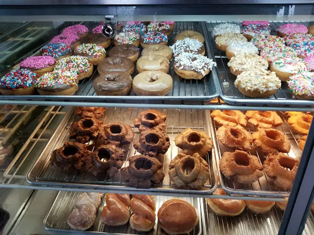 Delicious Donuts & Bagels