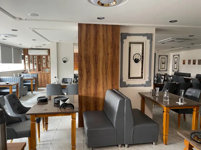 Raghav Restaurant & Banquet