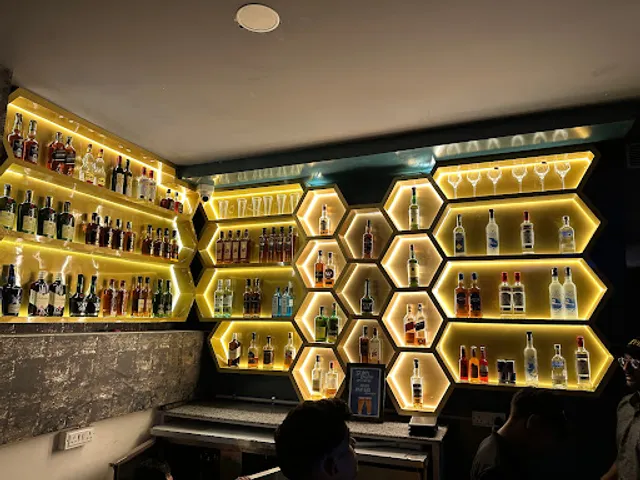 The Rex - Bar & Lounge