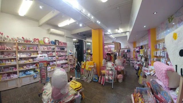 Sanrio Kitty Shop