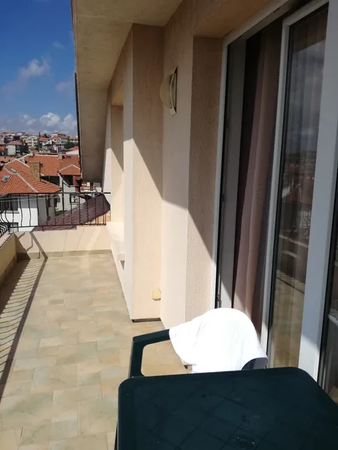 Private Home Yani Popov