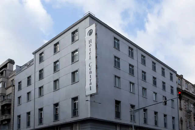 ZEUS Essence Bucharest Central