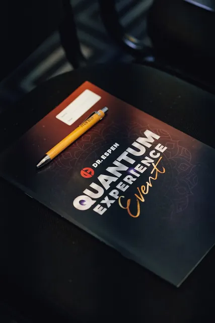 Quantum Global Groups