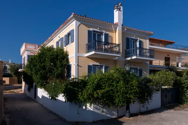 Nautilus Luxury Suites