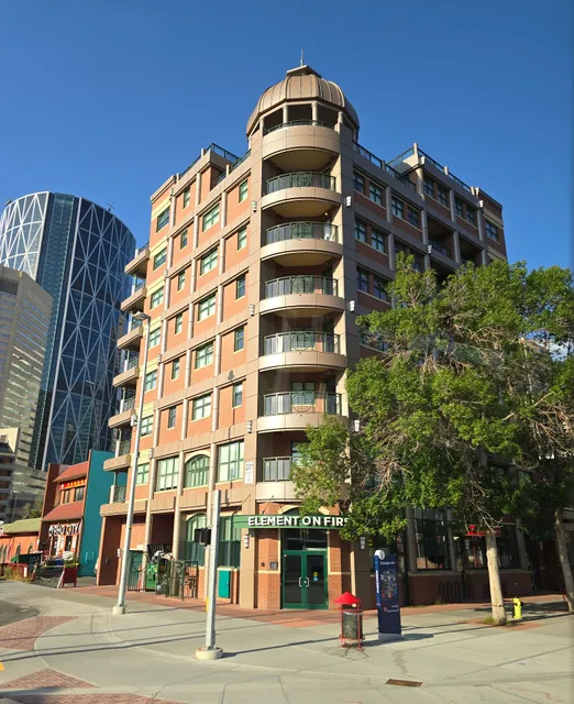 Element on First by MV