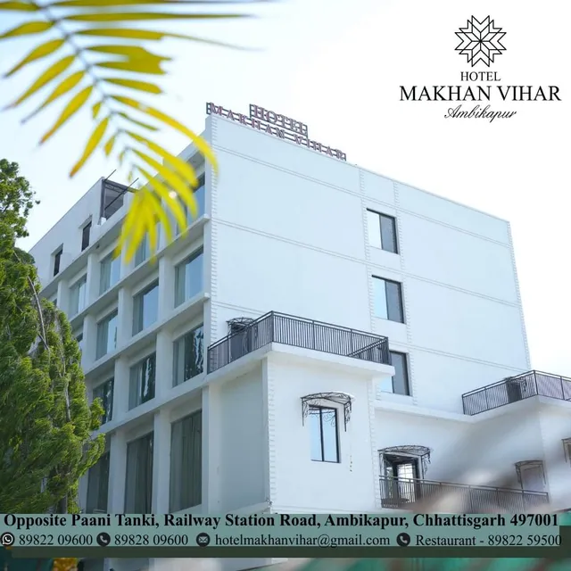 Hotel Makhan Vihar