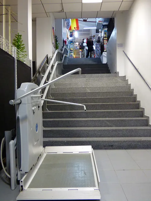 Bazar y Electrónica en Merida Shop center