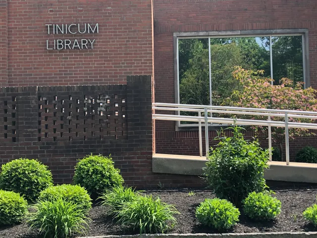 Tinicum Memorial Public Library