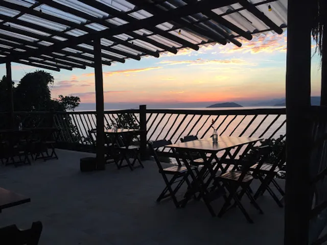 Ben's Bar & Comidaria