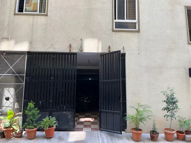 Modern Deluxe PG for Gents