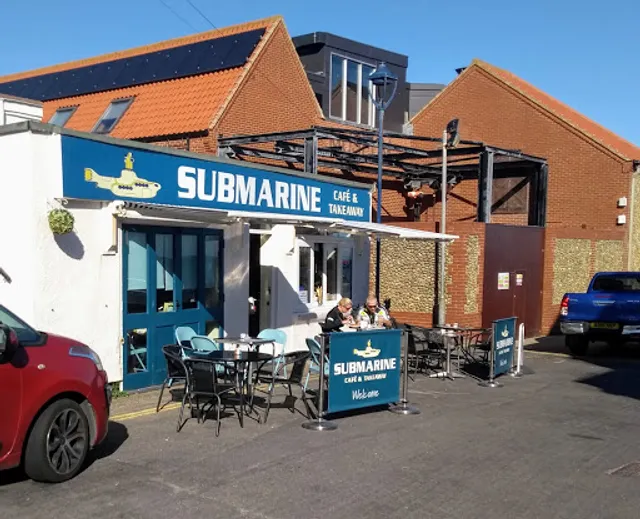 Submarine Cafe & Takeaway