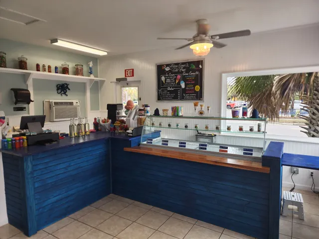 Pelican Scoops Ice Cream - Gulf Shores