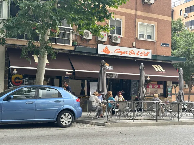 GEORGIE’S BAR & GRILL