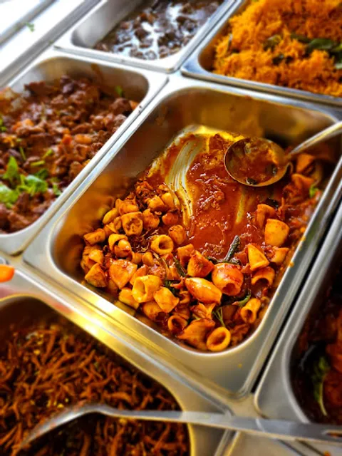 Usha Leaf • Sungai Way