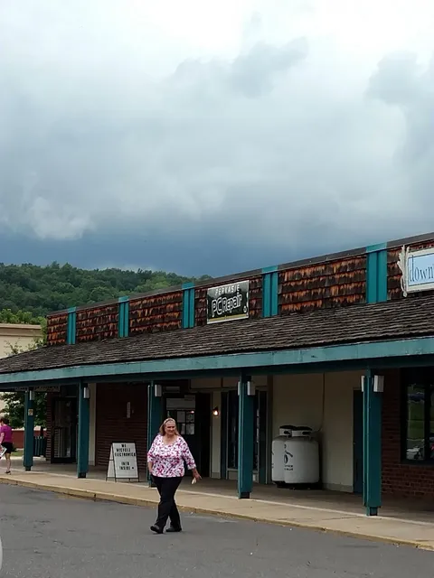 Glenwood Shopping Center