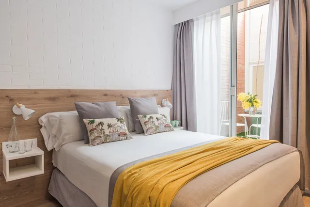 BYPILLOW House | Hotel en Barcelona - Horta