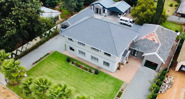 Modern Goldfields Apartments & Guest House