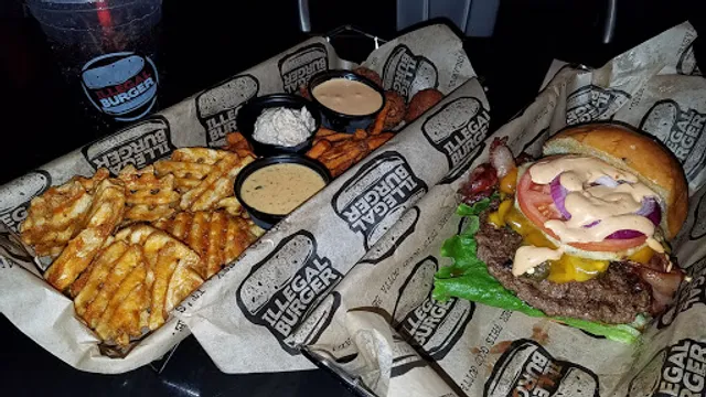 Illegal Burger - Writer Square