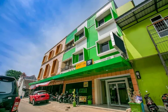 SPOT ON 1968 Grand Azizah