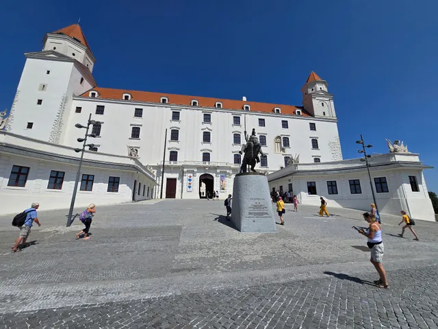 TIFFANY Apartment Hotel