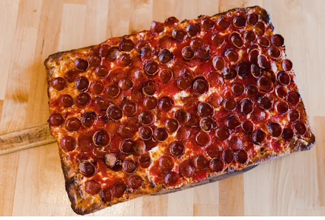 Pearl River Pizzeria