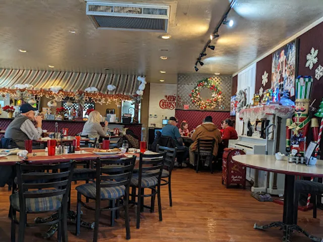 Sweet Henrie's Restaurant and ice cream parlor