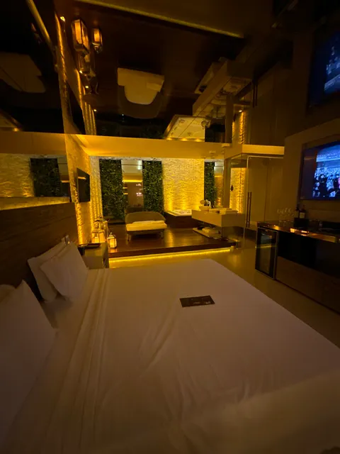 Motel Luna Blu Concept