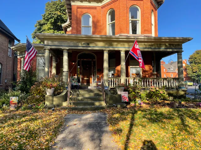 Oscar's Inn (Bed & Breakfast)