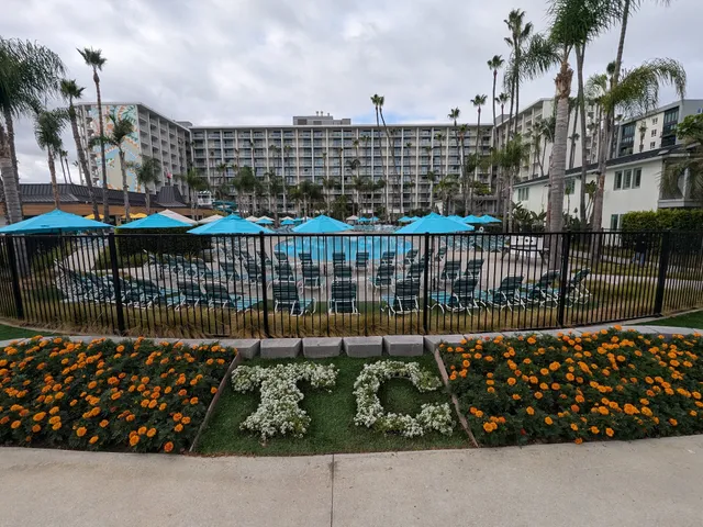 Town & Country Convention Center Fashion Valley Rd