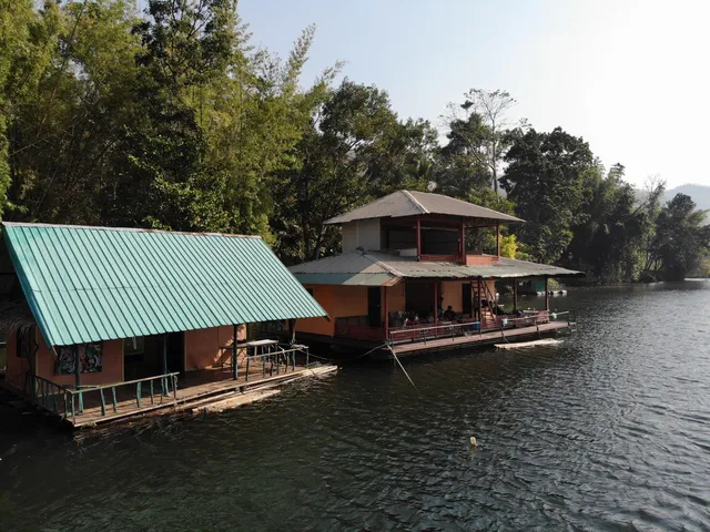 Suan Anurak Resort