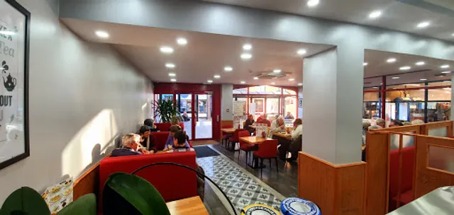 Poppins Cafe Restaurant DORCHESTER