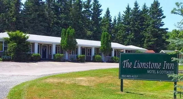 The Lionstone Inn Motel and Cottages
