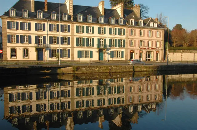 Hôtel du Port