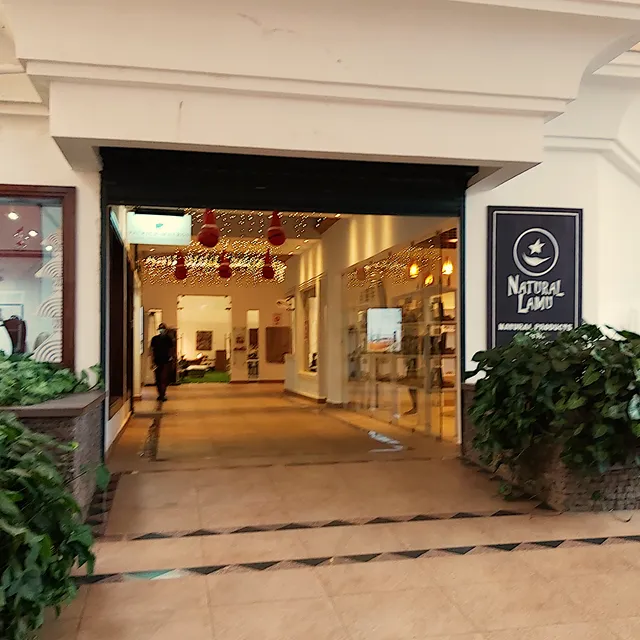 Natural Lamu (Village Market - Nairobi)