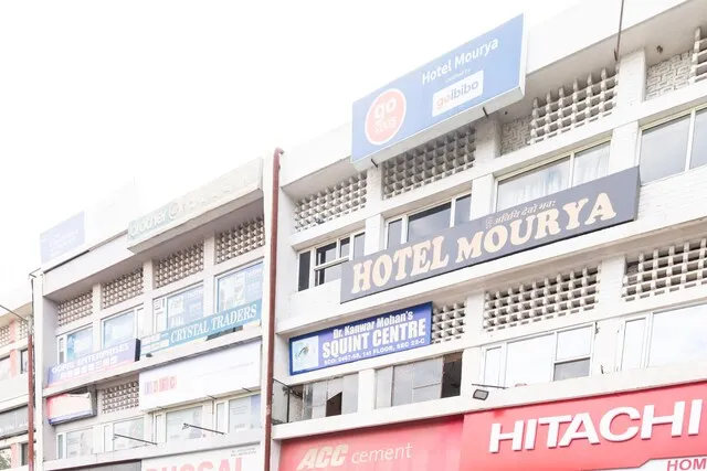 OYO 555 Hotel Mourya