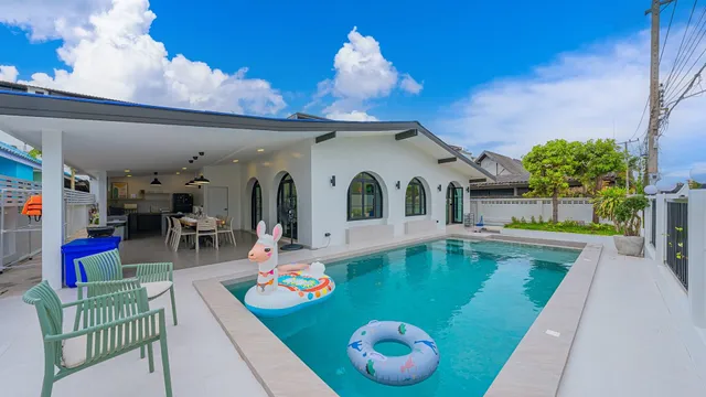 The 38 Pool Villas Pattaya - เดอะ เติร์ดทิ เอท พูลวิลล่า พัทยา