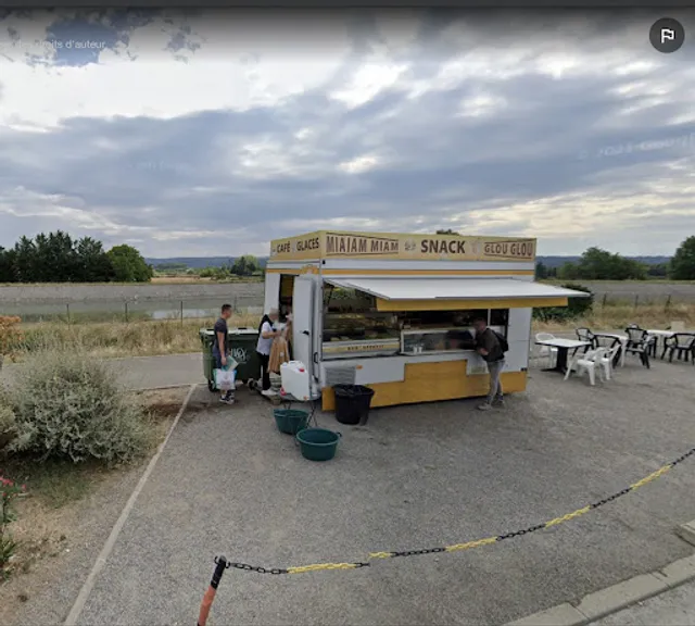 Miam Miam glou glou snack