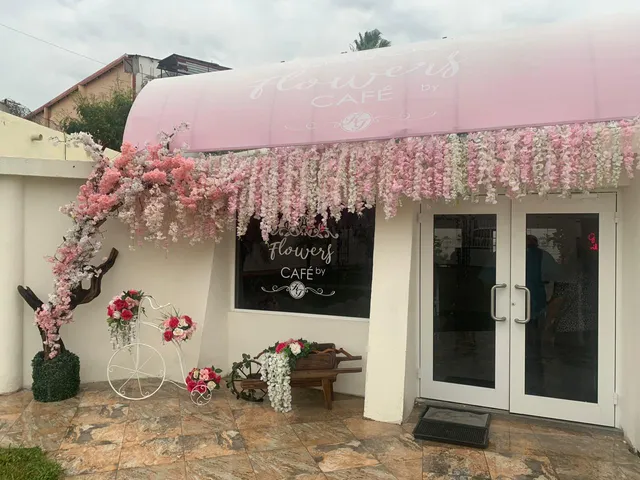 Flowers Café by KT