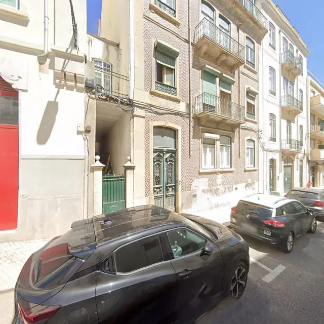 AT EASE INN - HOSTEL