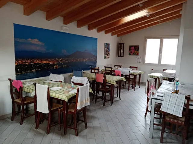 Little Naples Pizzeria