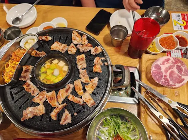Hongdae Korean BBQ All You Can Eat Pig Company