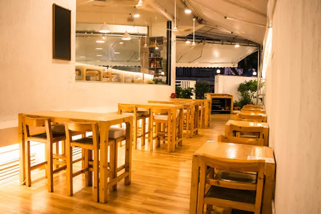 Doolally Taproom - Khar