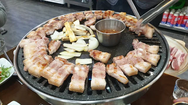 Bullocho Black Pork Restaurant